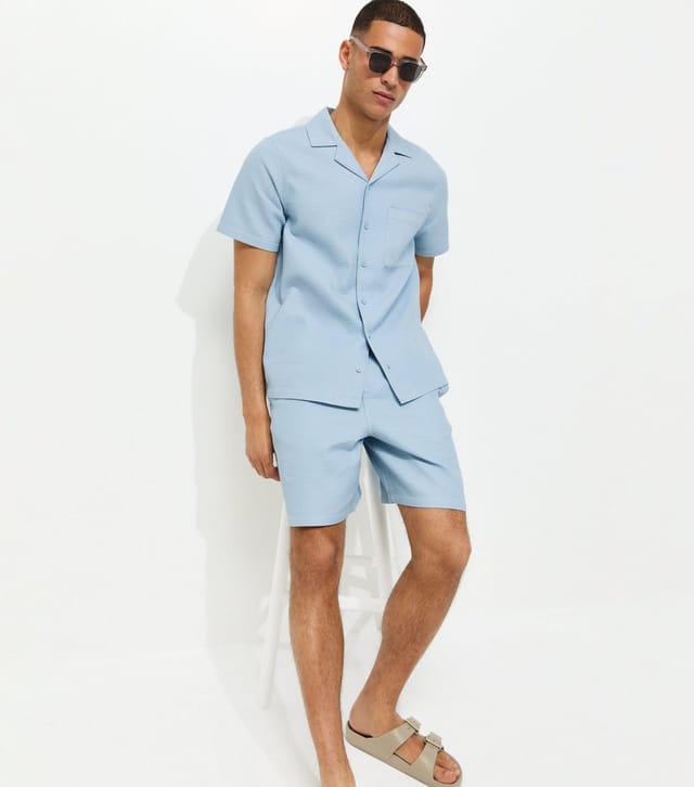 New Look Men's Light Blue Relaxed Waffle Drawstring Shorts New Look - 2