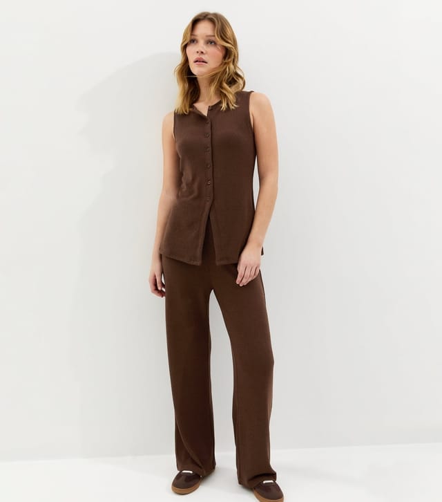 New Look Women's Dark Brown Textured Soft Touch Button Front Waistcoat New Look - 2