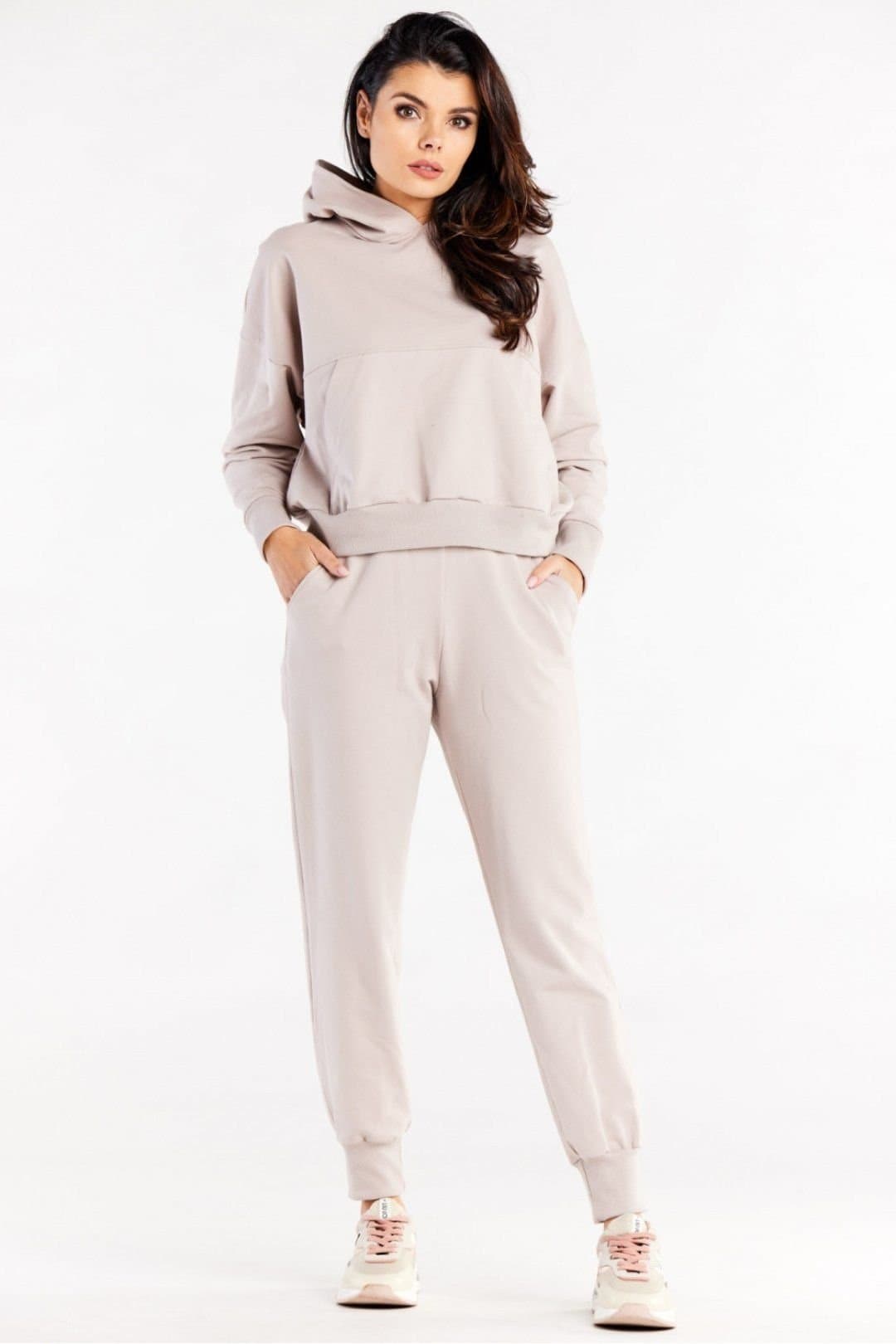 Love Lace Love Lace Women's Beige Sweatpants with Slip Pockets & Cuffs