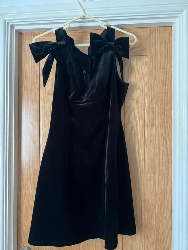 New Look Velvet New Look Black Mini Dress with bows on the shoulders size 10