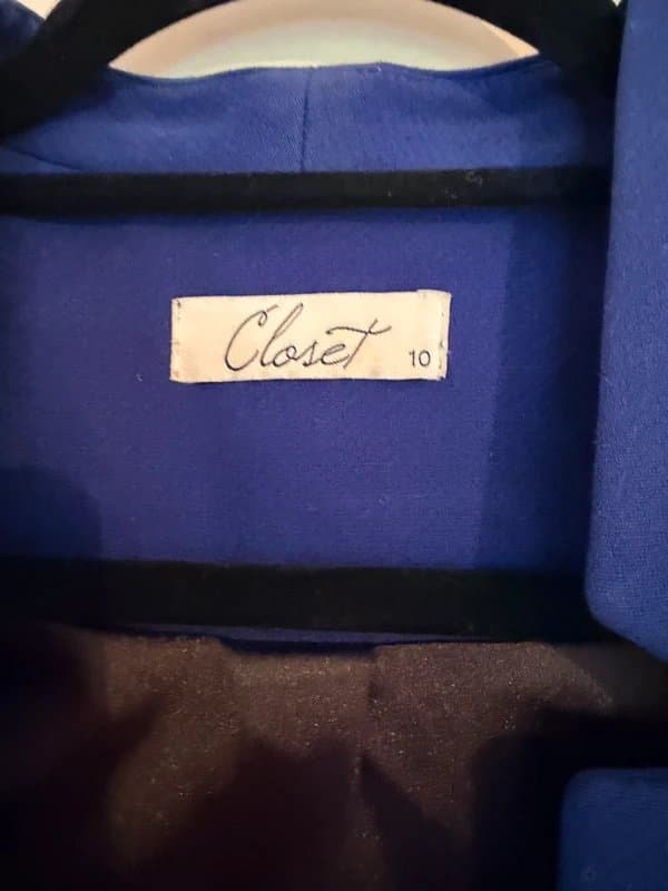 Closet London Bright blue cropped blazer