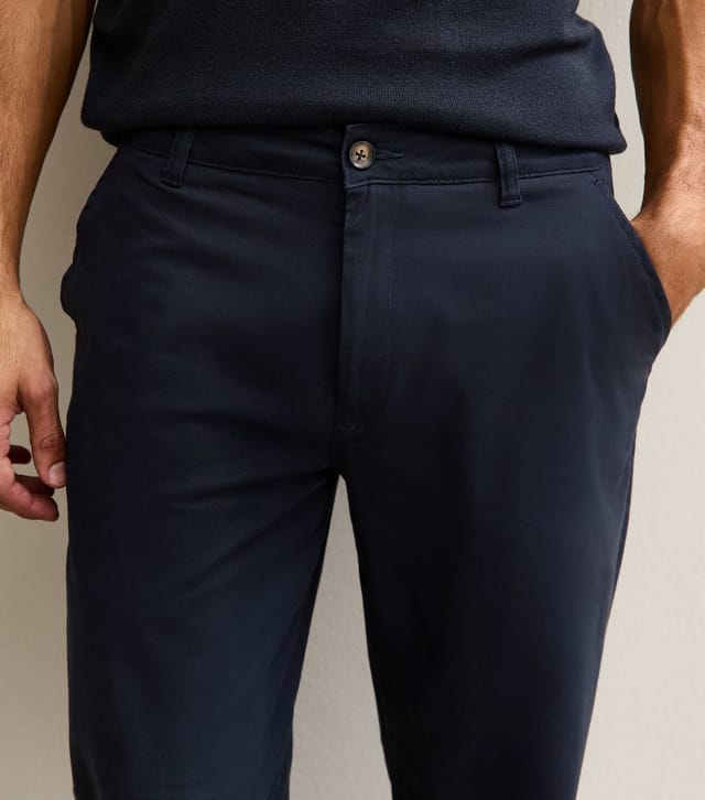 New Look Men's Navy Relaxed Straight Leg Chino Trousers New Look - 2
