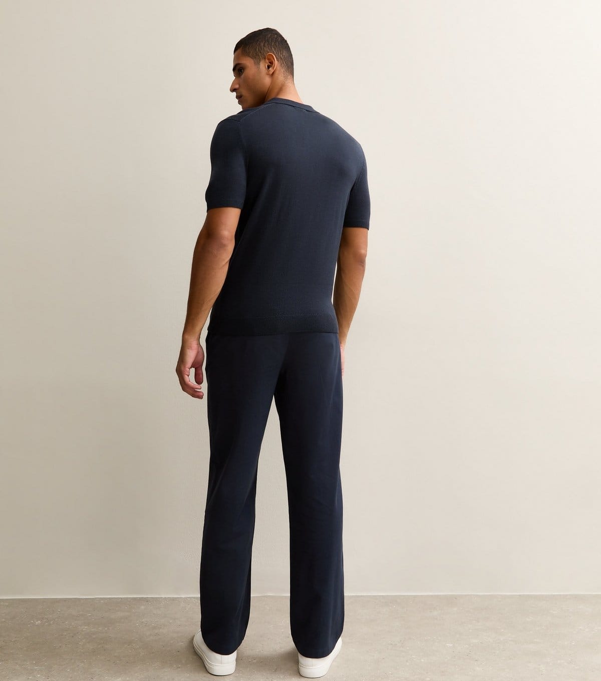 New Look Men's Navy Relaxed Straight Leg Chino Trousers New Look - 4
