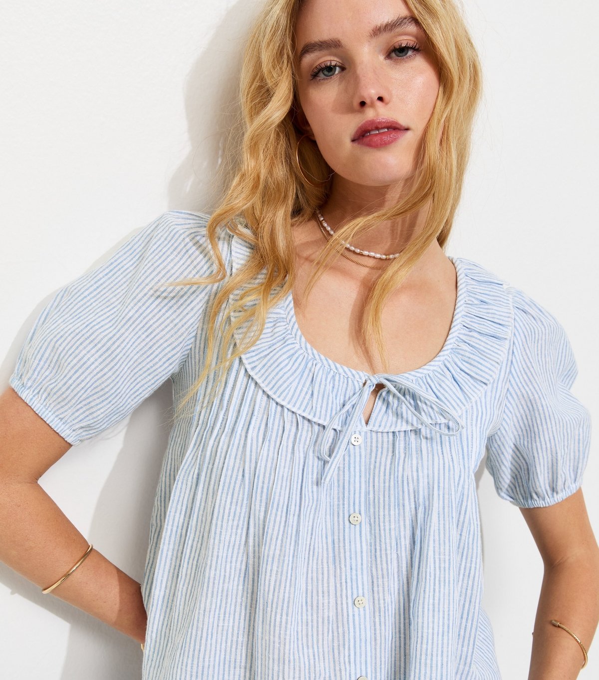 New Look Women's Light Blue Striped Frill Neckline Blouse New Look - 2