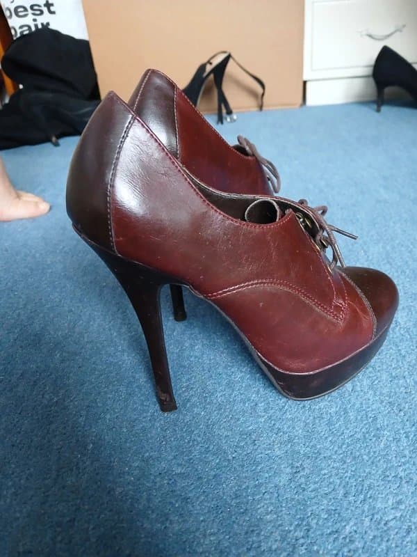 New Look New looks brown lace up shoes