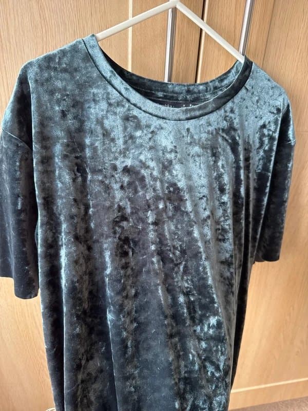 Bershka Bershka velvet t shirt