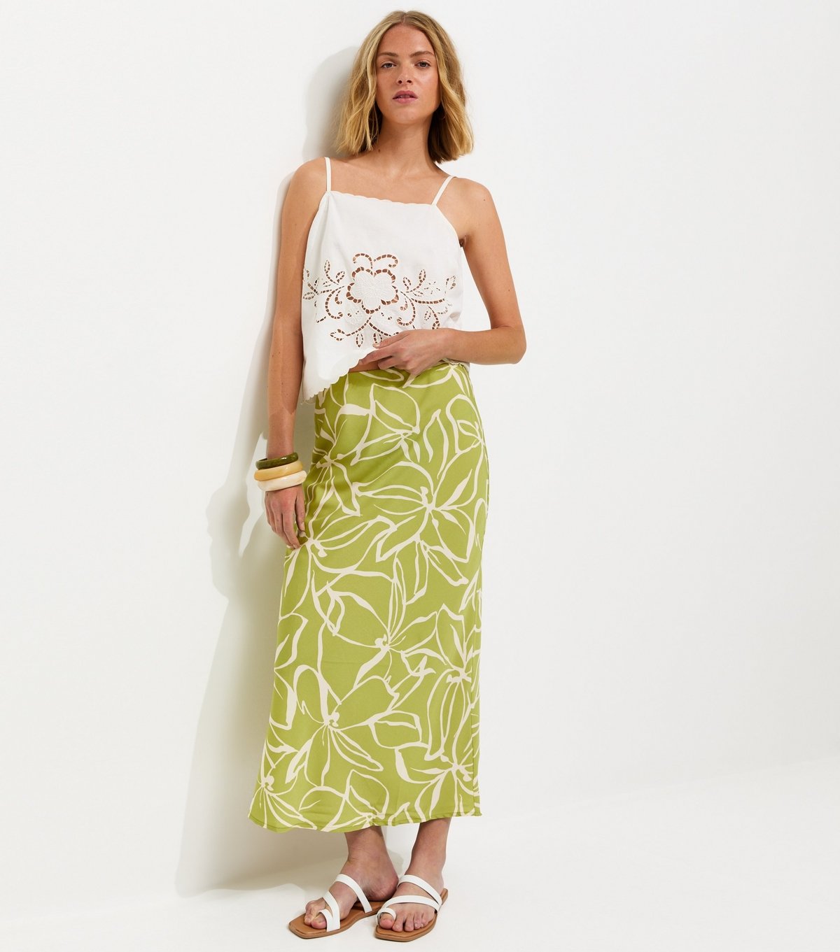 New Look Women's Light Green Crepe Sketch Floral Bias Cut Midi Skirt New Look - 3