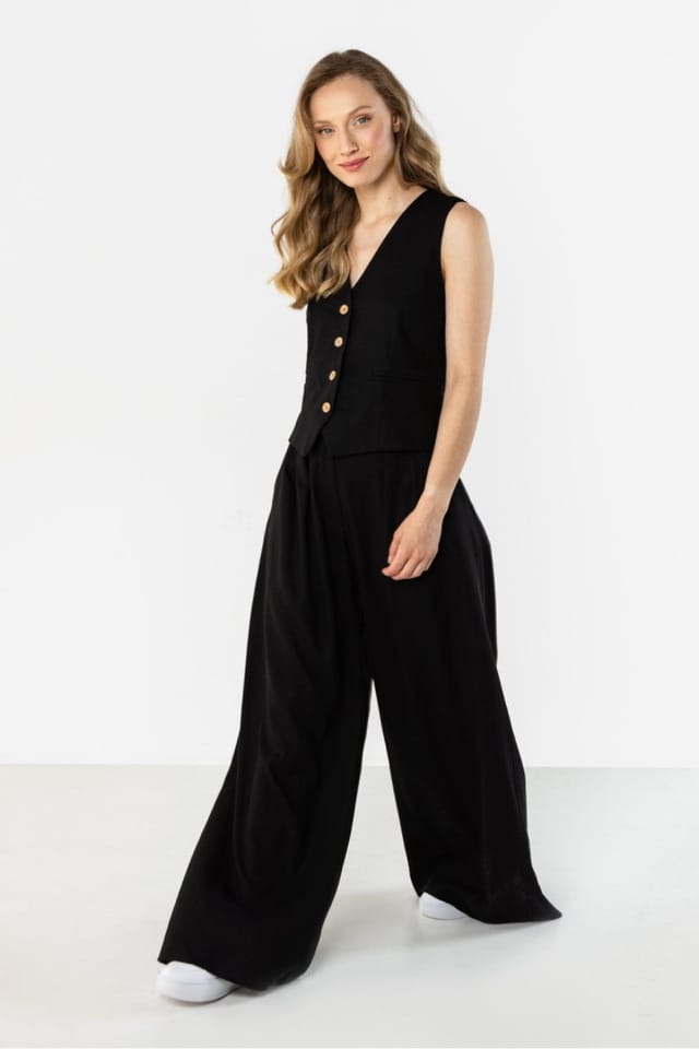 Love Lace Love Lace Women's Fitted V Neck Linen Vest with Button Front in Black - 2