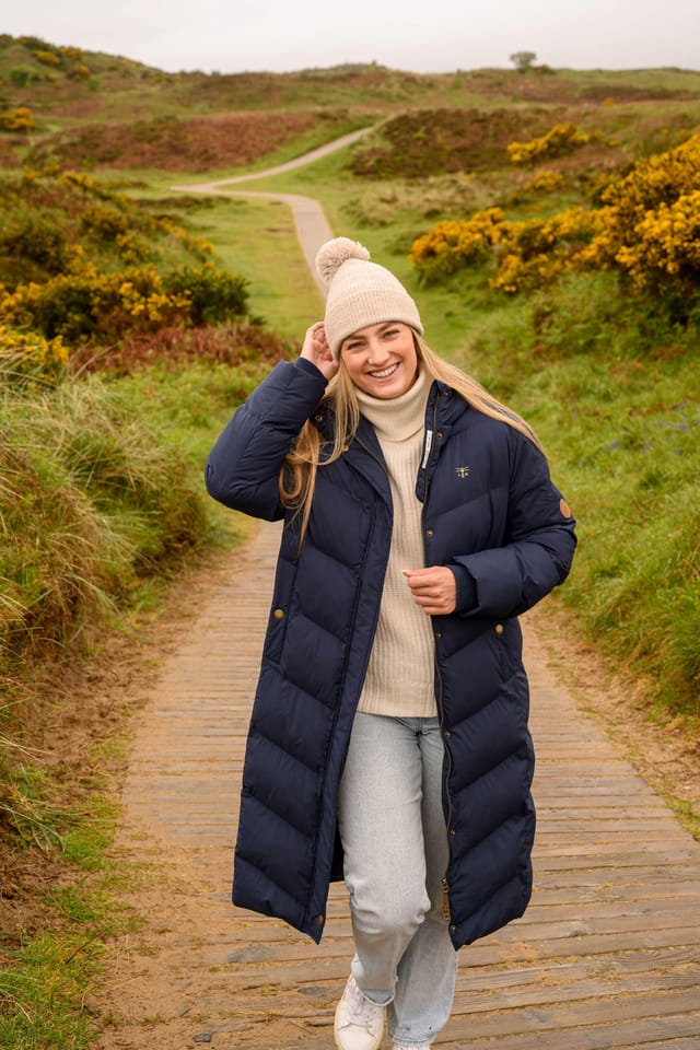 Lighthouse Clothing Lighthouse Clothing Women's Savannah Coat in Navy - 2
