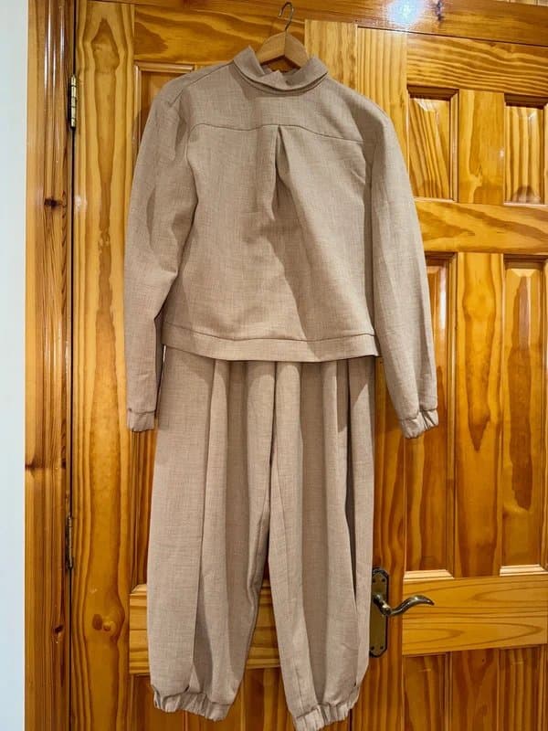 Topshop Top shop UK size 6 camel colour set
