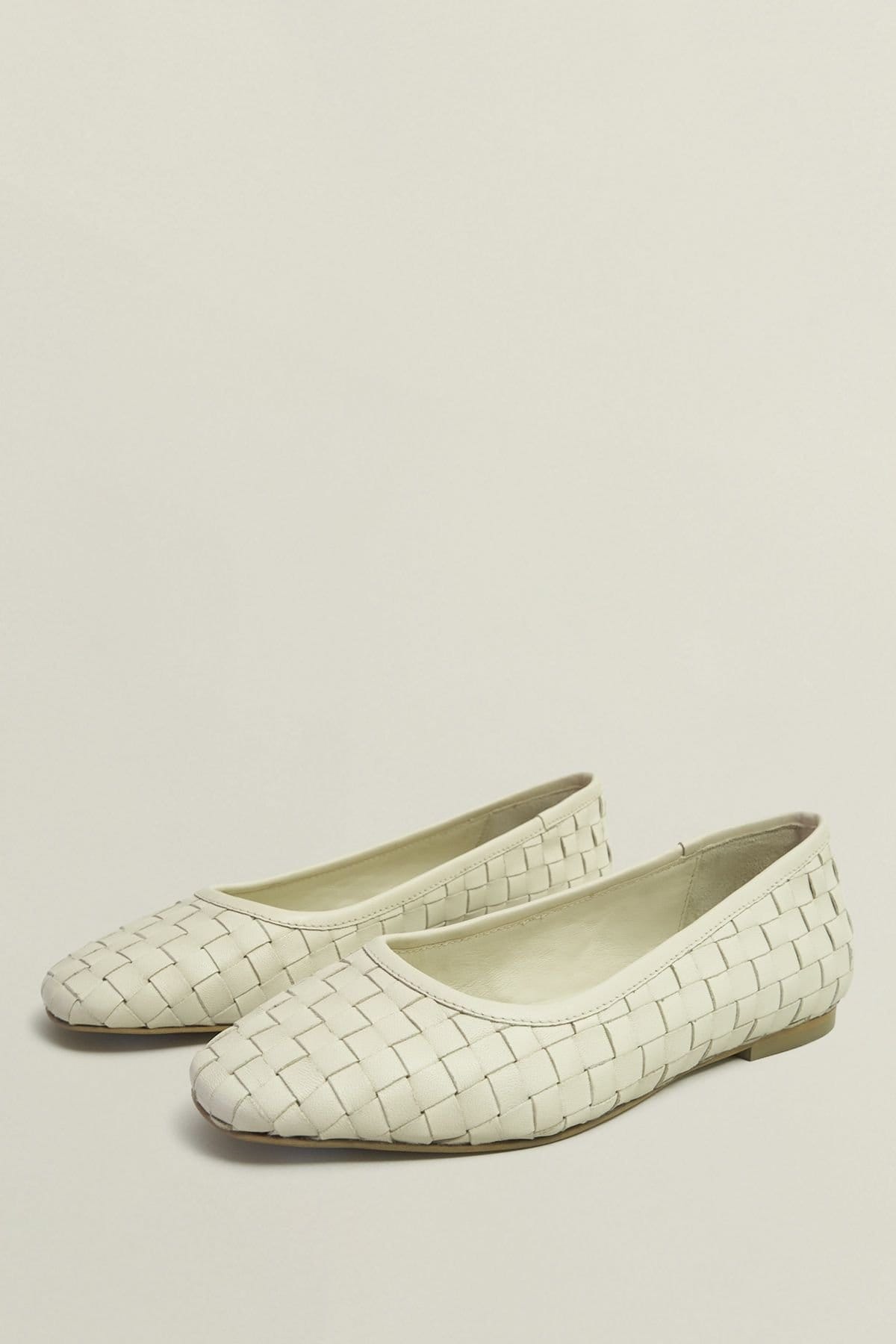 Hobbs London Hobbs London Women's Raina Woven Flat in Off-White - 4