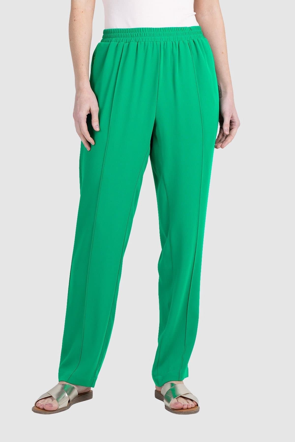 Kettlewell Kettlewell Women's Pintuck Front Slim Tapered Trousers in Emerald