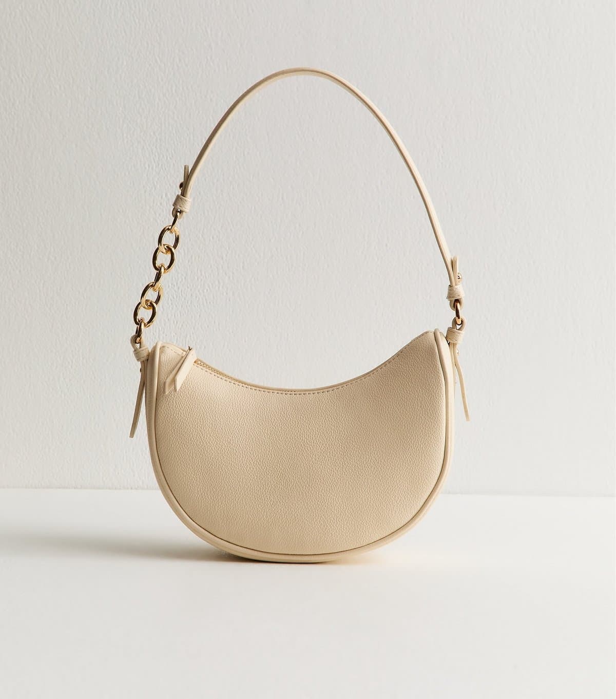 New Look Cream Faux Leather Scooped Chain Shoulder Bag New Look