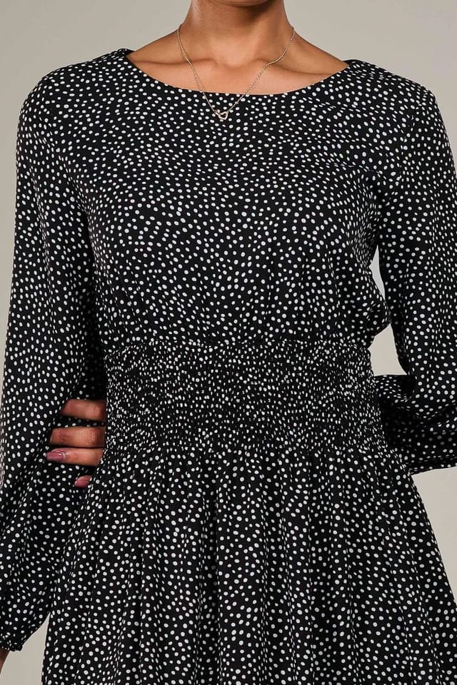 Jolie Moi Jolie Moi Women's Long Sleeve Ruched Waist Midi Dress in Black - 3
