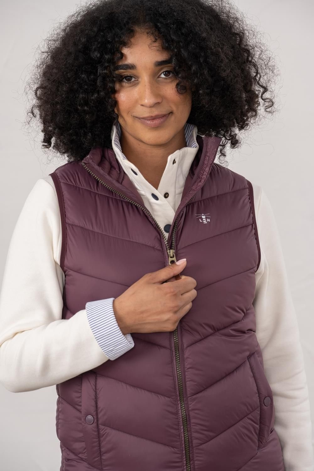 Lighthouse Clothing Lighthouse Clothing Women's Laurel Gilet in Burgundy - 4