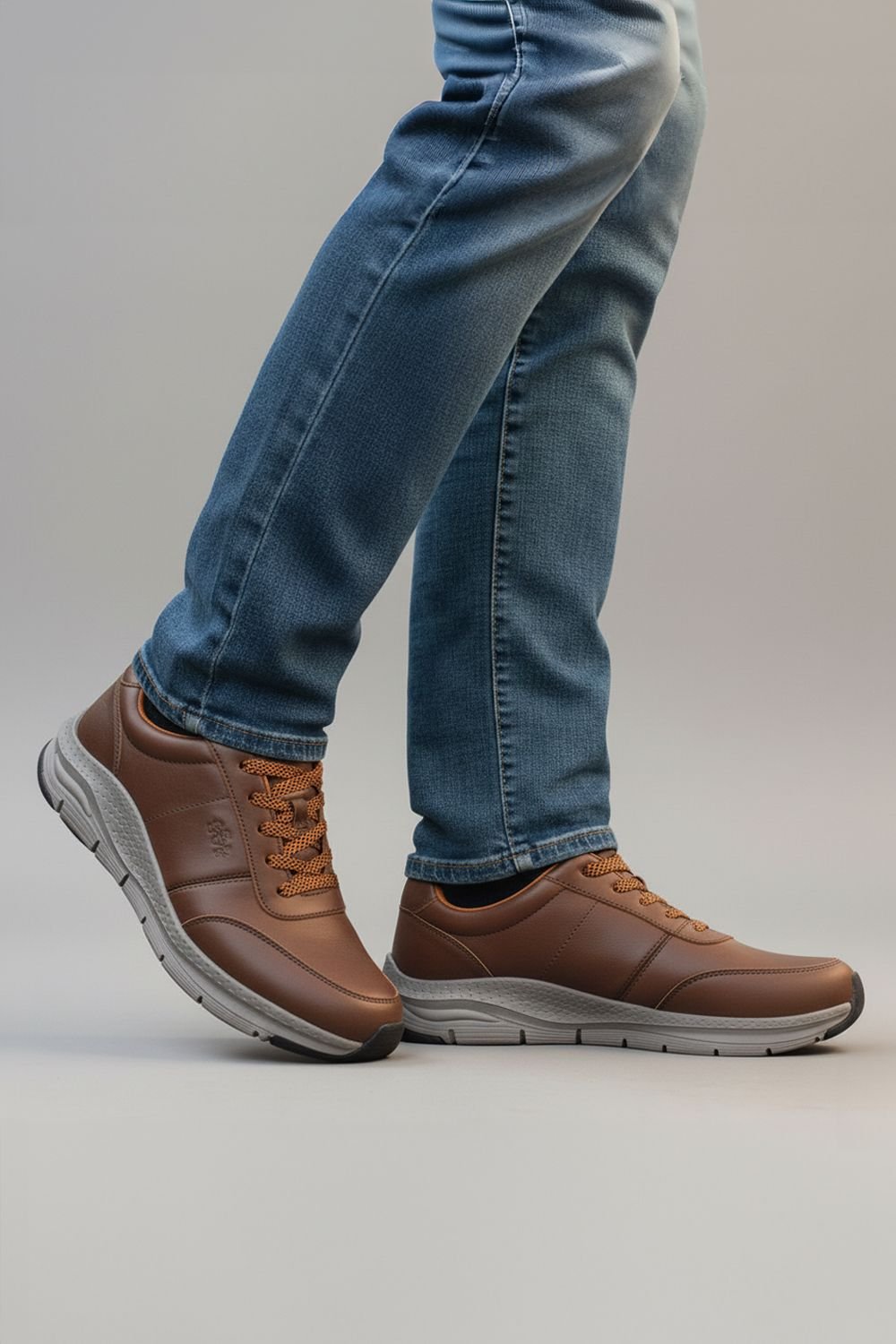 CATESBY ENGLAND CATESBY ENGLAND Men's Graham Leather Casual Trainers in Brown - 4