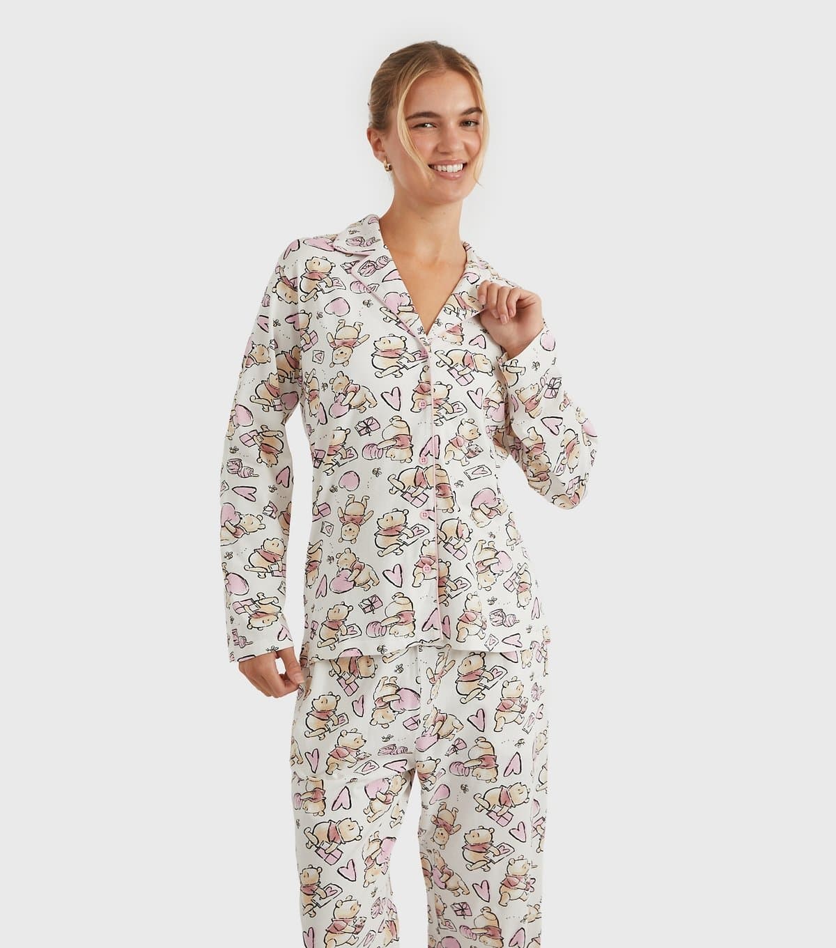 Skinnydip Women's White Winnie the Pooh Shirt and Trousers Pyjama Set Skinnydip New Look