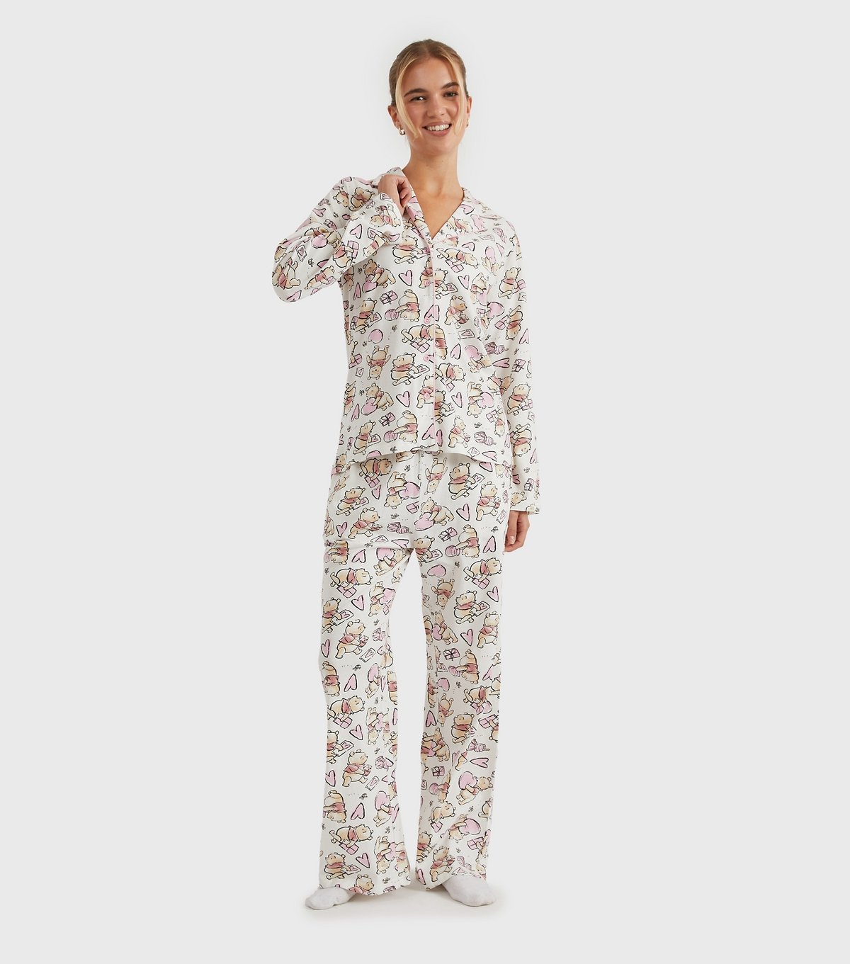 Skinnydip Women's White Winnie the Pooh Shirt and Trousers Pyjama Set Skinnydip New Look - 2