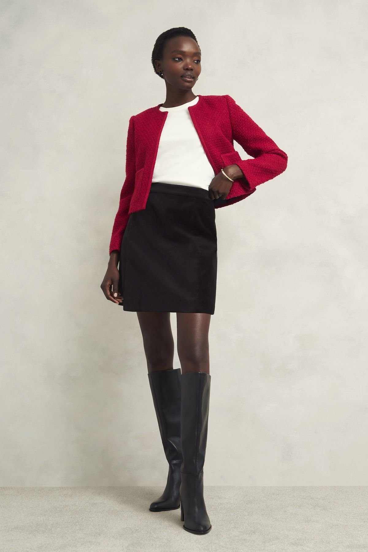 Hobbs London Hobbs London Women's Izzy Velvet Mini Skirt in True Black - 3