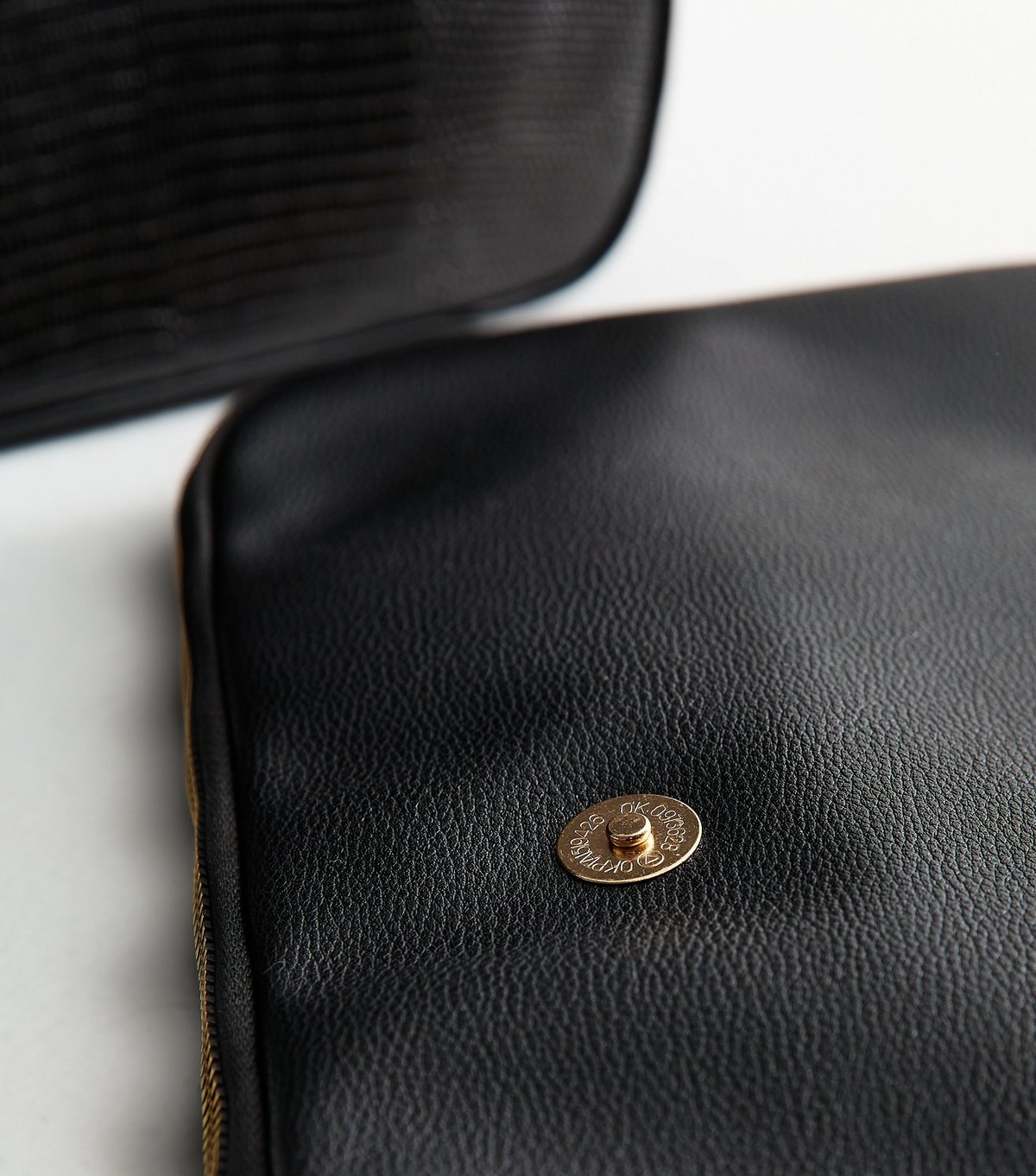 New Look Black Leather-Look Laptop Tote Bag Vegan New Look - 3