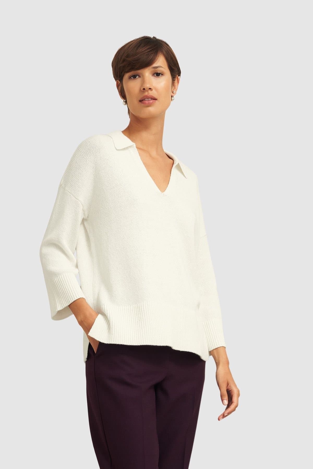 Hobbs London Hobbs London Women's Madelyn Collared V-Neck Jumper in Off-White