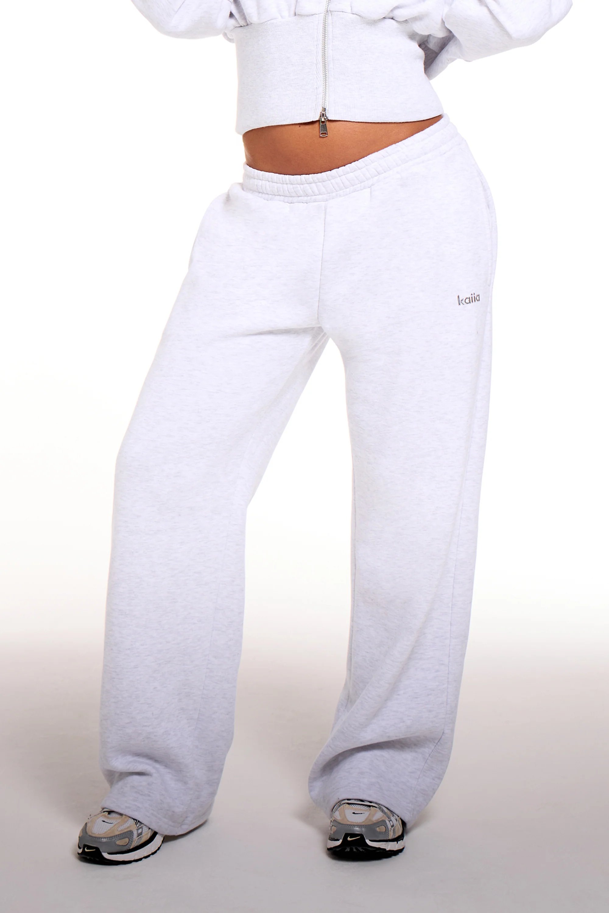 Kaiia Kaiia Chrome Logo Mid Rise Wide Leg Joggers Light Grey Marl - 3