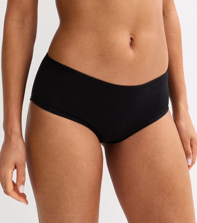 New Look Women's Black Ruched Front Short Briefs New Look - 2