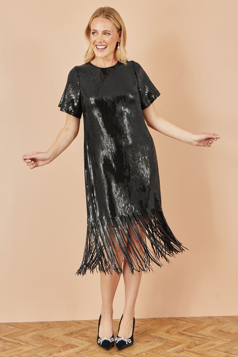 Yumi Yumi Women's Black Sequin Tassels Hem Midi Tunic Dress - 3