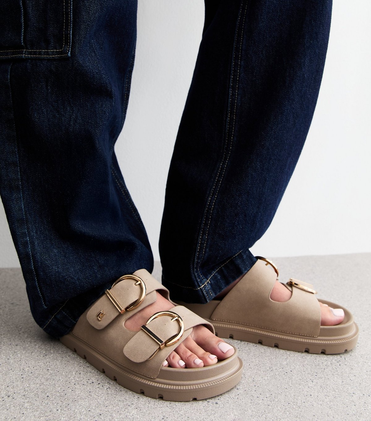 New Look Women's Wide Fit Brown Faux Leather Buckle Strap Sandals Vegan New Look - 2