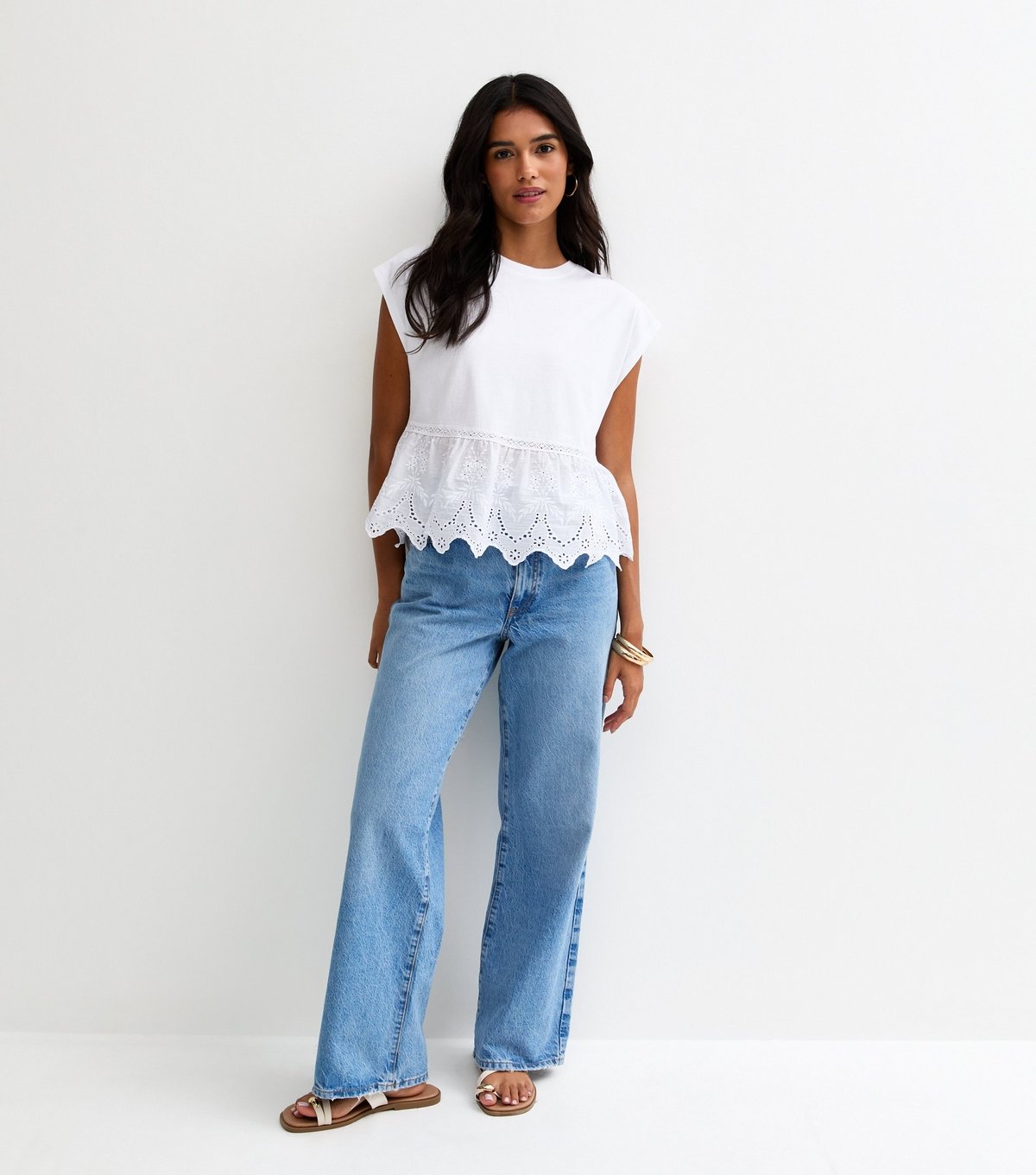 New Look Women's White Broderie Anglaise Hem T-Shirt New Look - 3