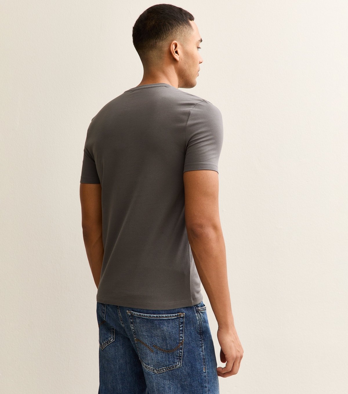 New Look Men's Mid Grey Muscle Fit T-Shirt New Look - 4