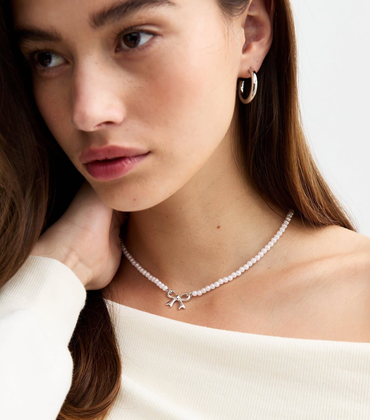 New Look New Look Silver Tone Faux Pearl Bow Necklace