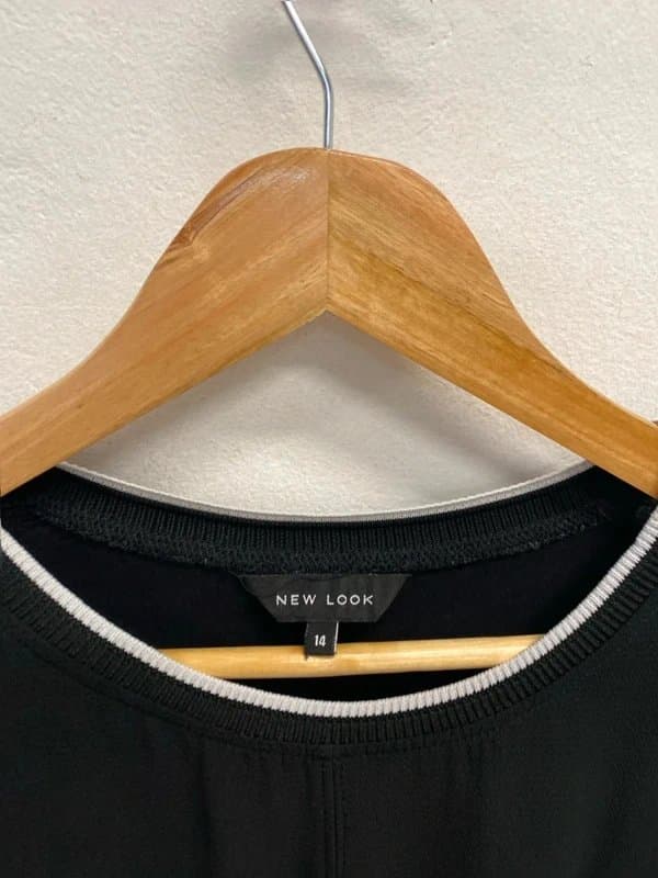 New Look Gorgeous new look Black casual blouse UK 14 VG491