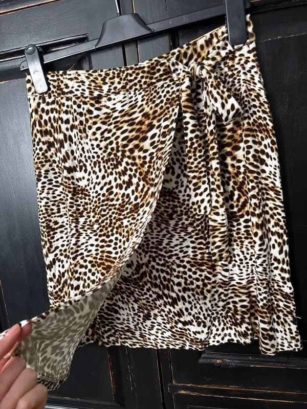 Papaya Papaya leopard print skirt size 10 BNWT