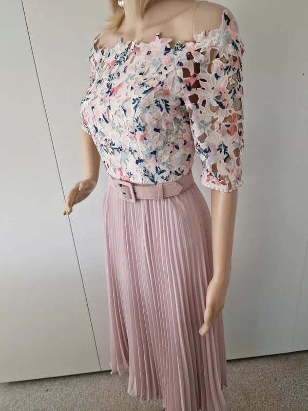 Phase Eight Phase eight size 8 "as new" absolutely gorgeous special occasion dress