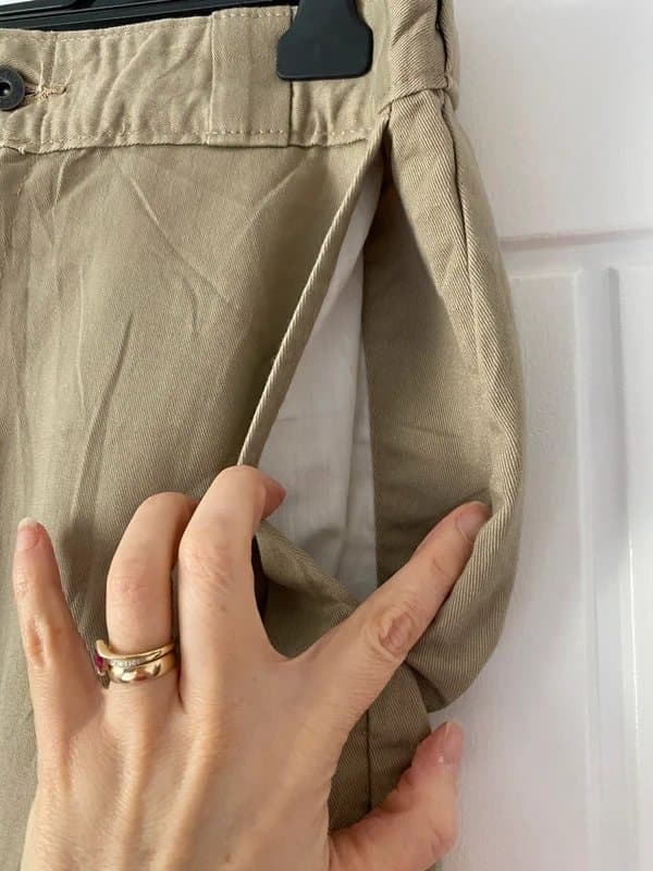 Dickies Dickies Skinny Straight Trousers - Stone in 33 inch waist.
