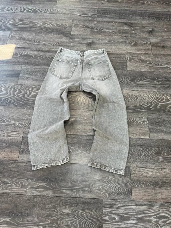 Bershka Bershka grey straight loose fit jeans W32, L30