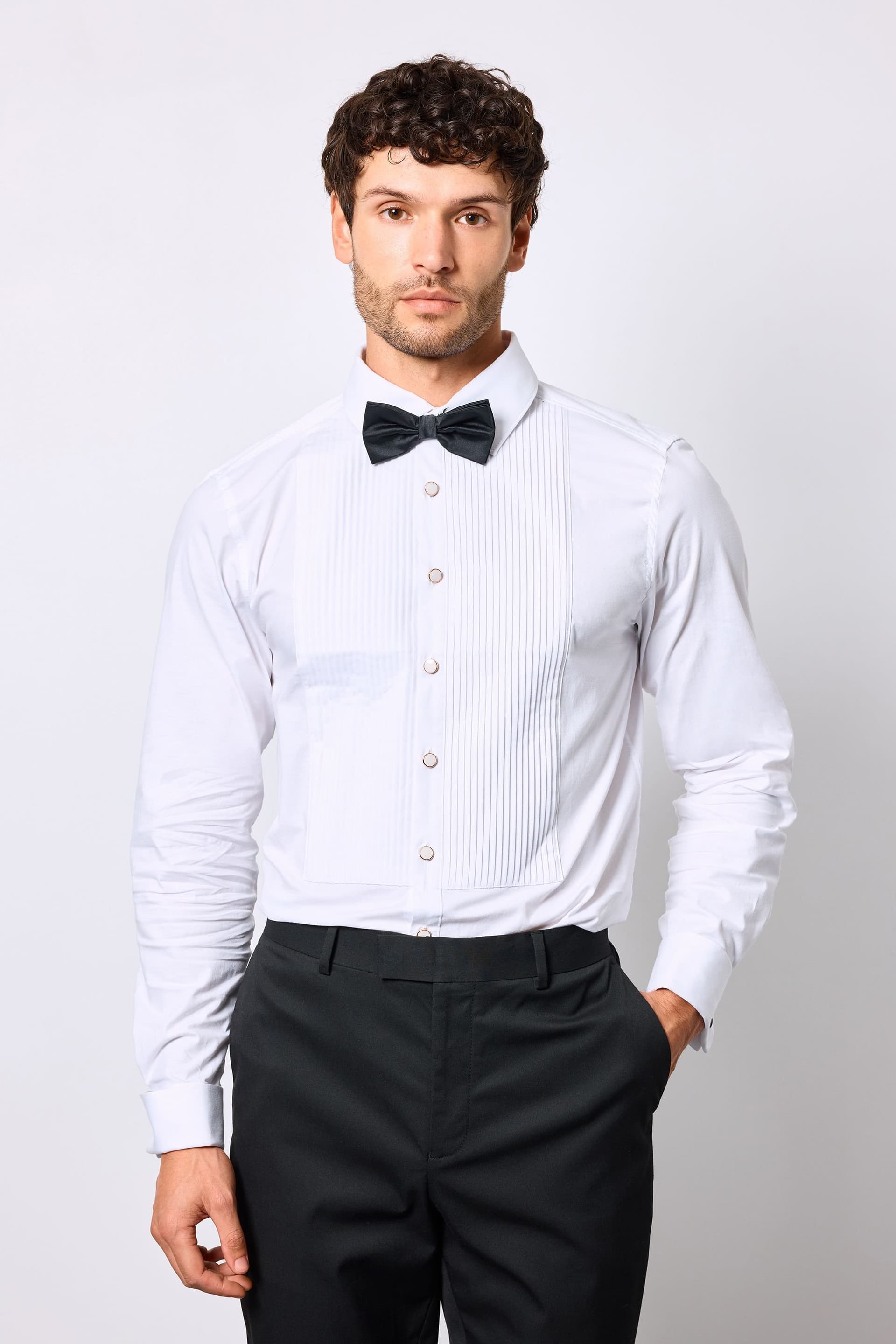 Burton Burton Men's White Pleat Front Slim Fit Dress Shirt
