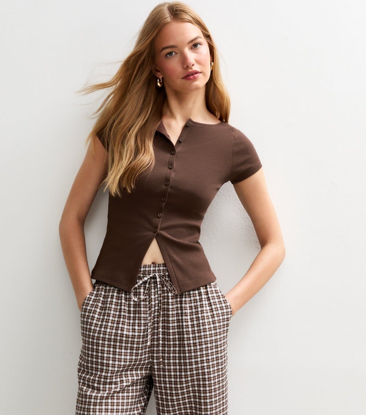 New Look Women's Brown Ribbed Button Up Baby Tee New Look