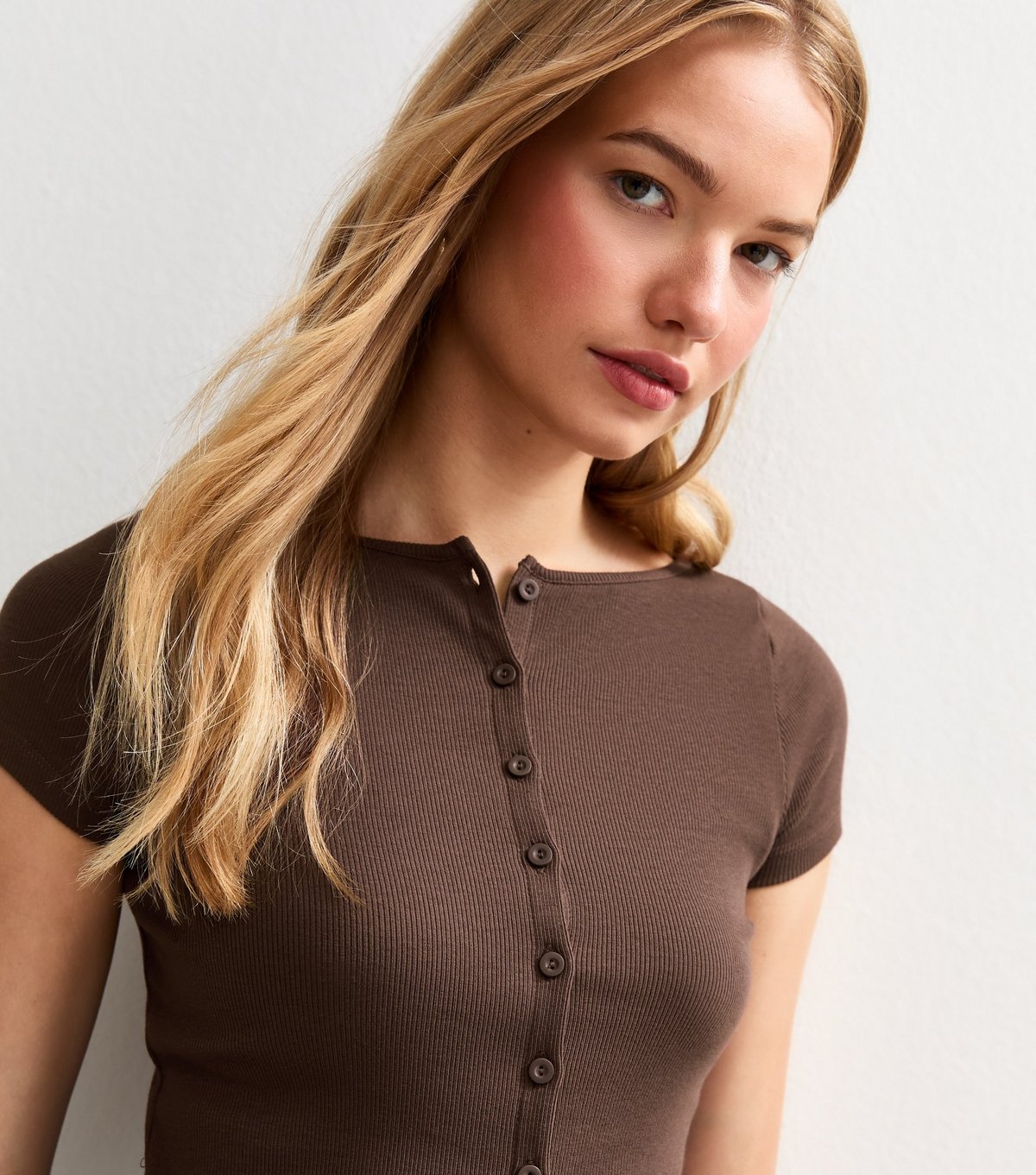 New Look Women's Brown Ribbed Button Up Baby Tee New Look - 2