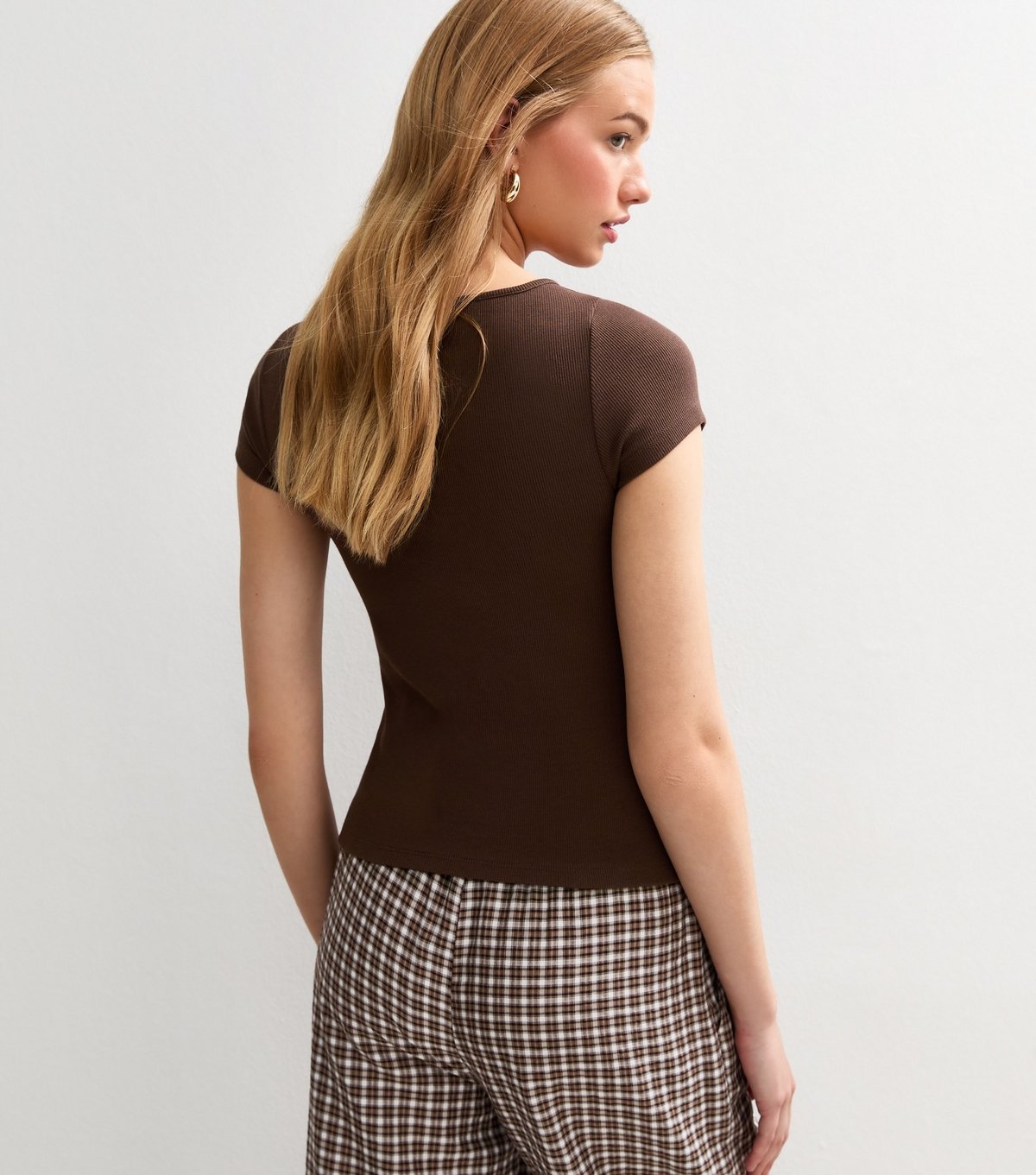 New Look Women's Brown Ribbed Button Up Baby Tee New Look - 4