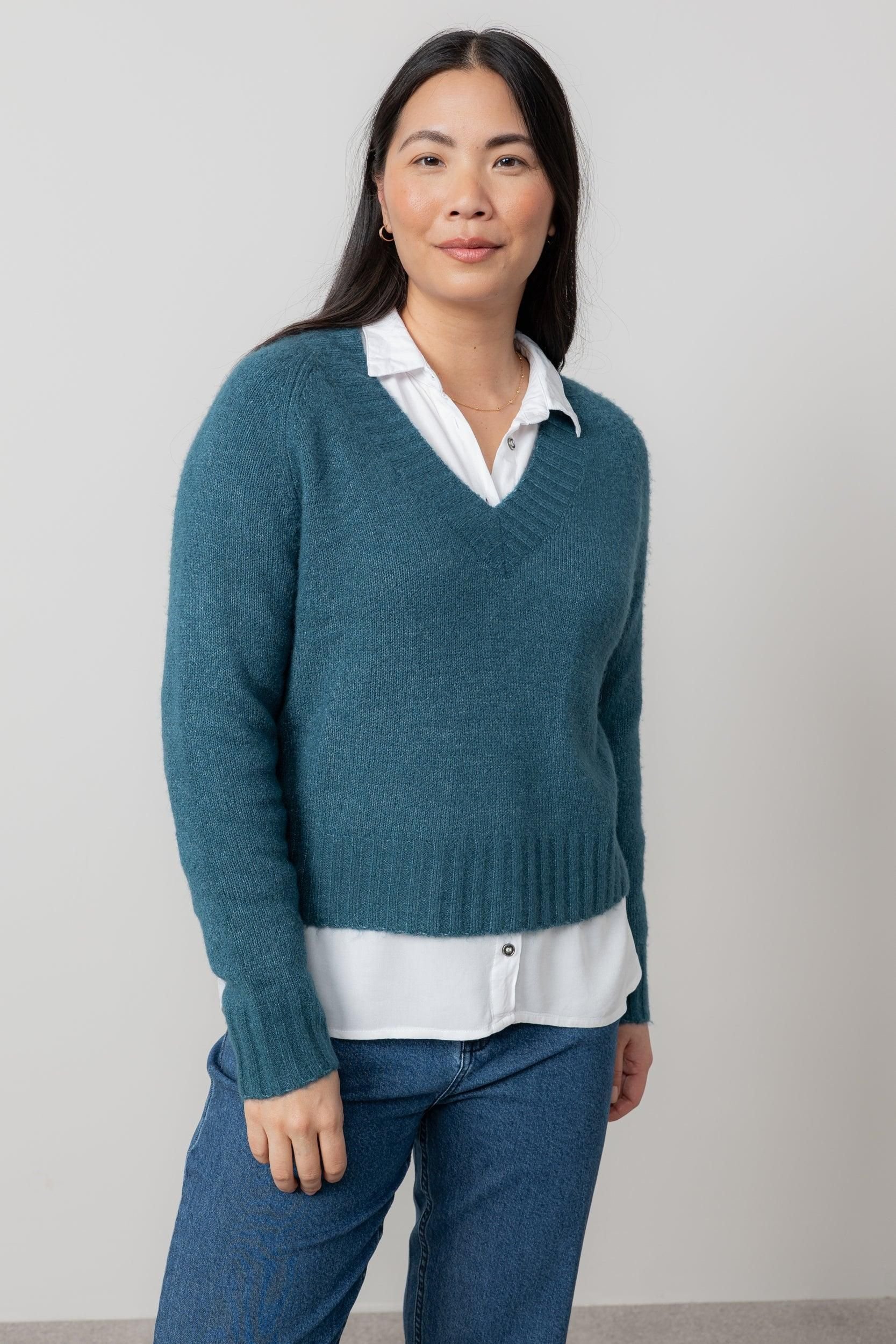 Lily & Me Lily & Me Women's Woodchester V-Neck Blended yarn Boxy Fit Jumper in Blue - 2