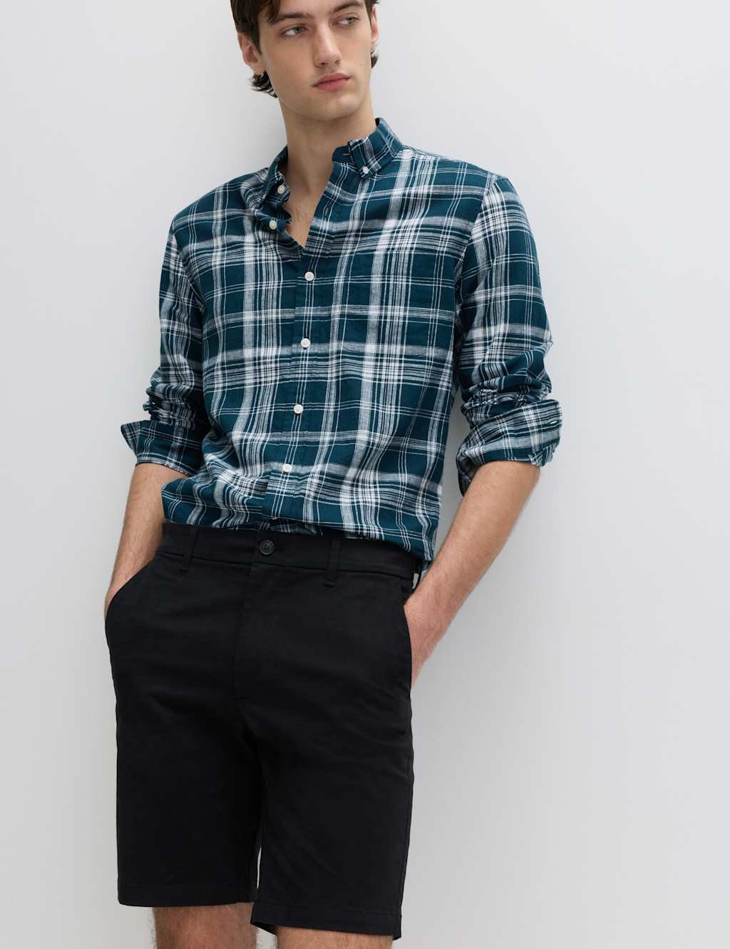 Marks & Spencer M&S Regular Fit Stretch Chino Shorts Black/Black - 2