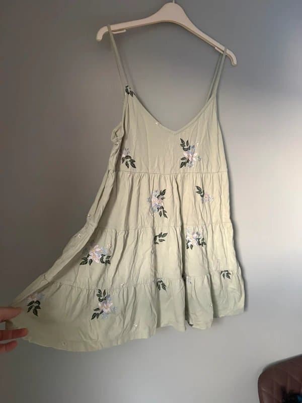 ASOS Design Women’s Asos summer flower embroidered dress size 14