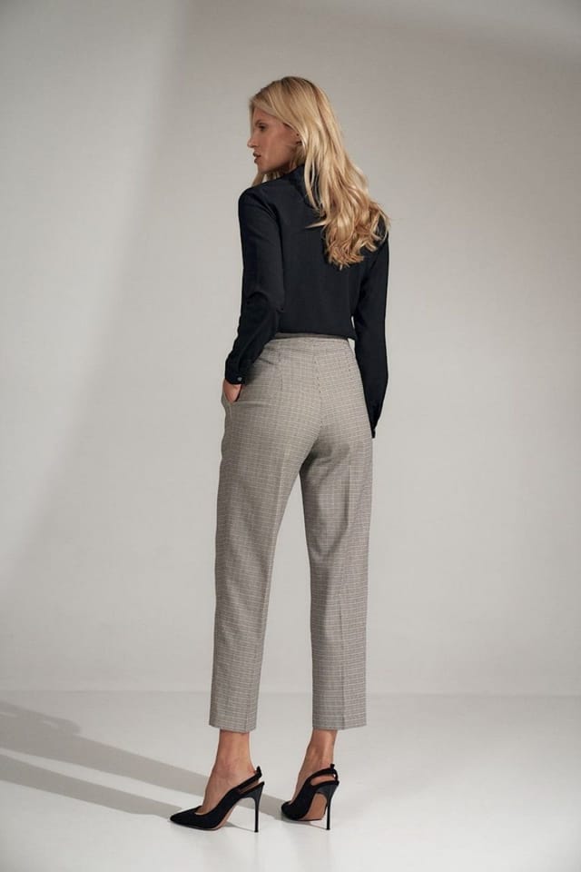 Love Lace Love Lace Women's Checked High Rise Trousers With Front Pleats in Grey - 3