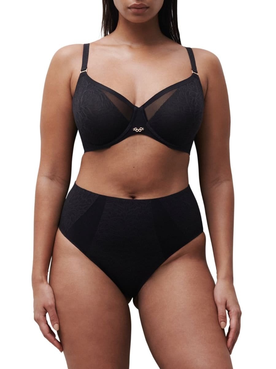 Chantelle Chantelle Women's Pure Lace Covering Moulded Bra in Black - 4
