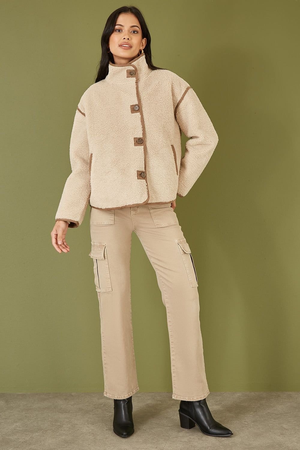Yumi Yumi Women's Cream Borg High Neck Jacket With Faux Leather Trims - 4