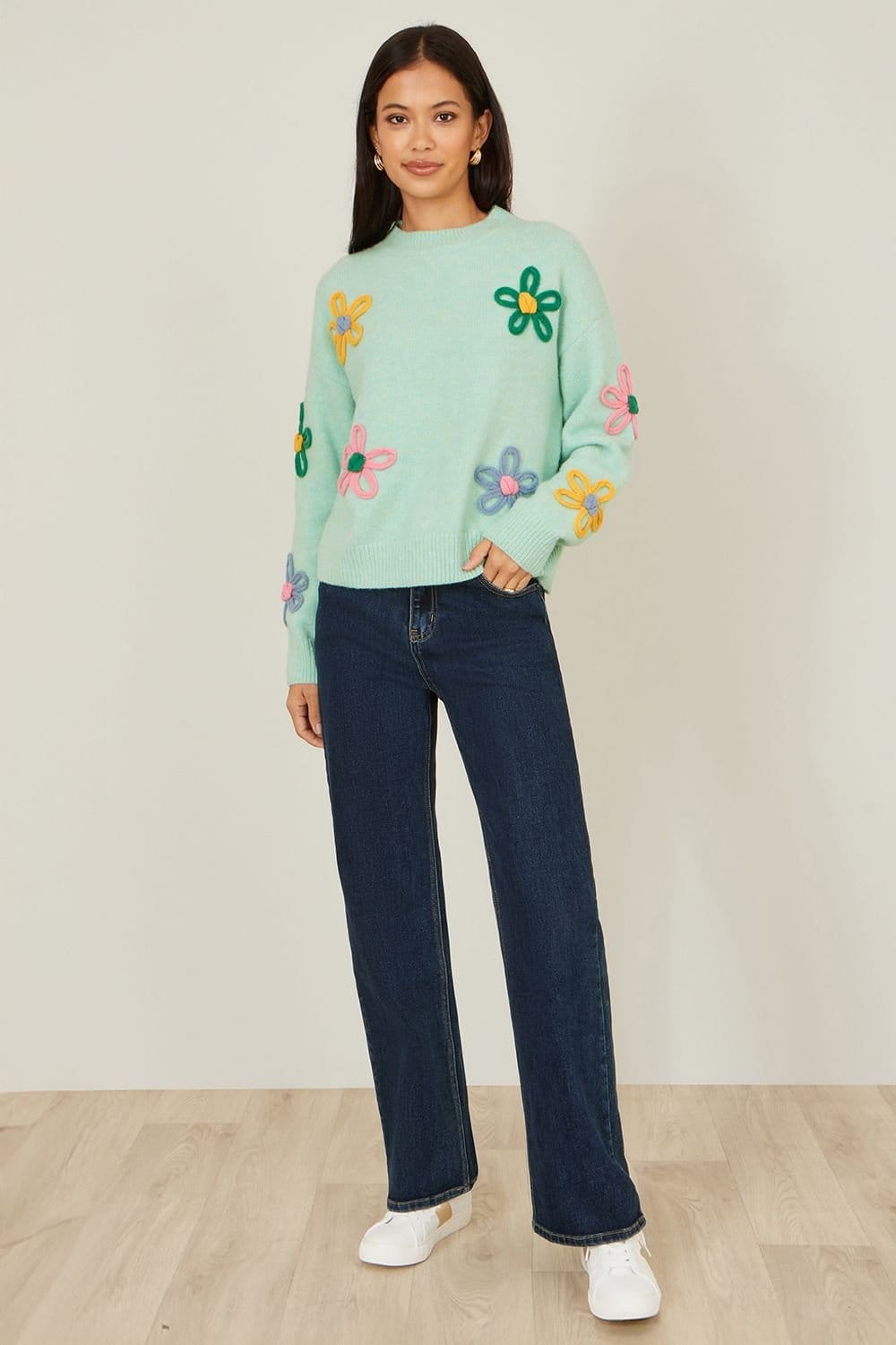 Yumi Yumi Women's Green Relaxed Flower Embroidered Jumper - 4