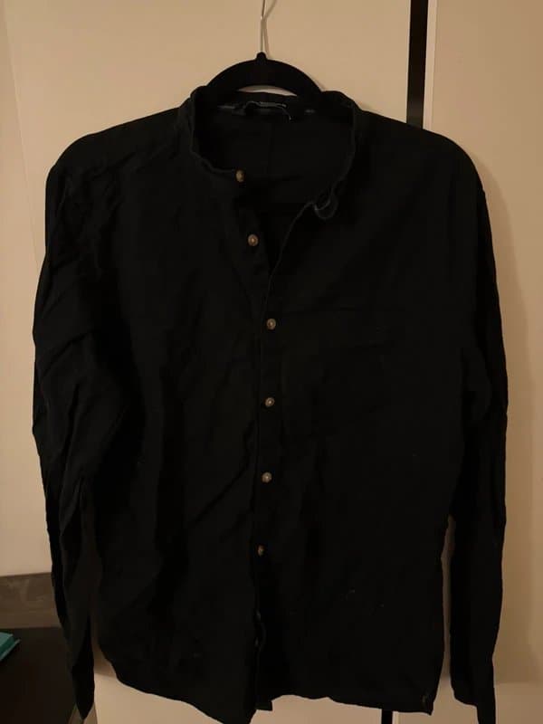 Bershka Black shirt