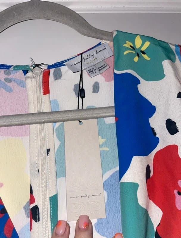 Never Fully Dressed Never Fully Dressed Colourful Floral Midi Dress Size 10 M Occasion Summer Stylish wedding guest